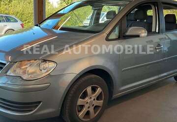 VW Touran 225.000 km 4.300 &euro; Frankfurt 65933