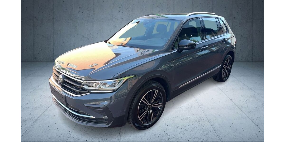 VW Tiguan 64.400 km 28.680 &euro; Frankfurt am Main 60528