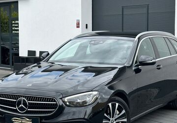 Mercedes-Benz E 300 109.700 km 26.900 &euro; Griesheim 64347