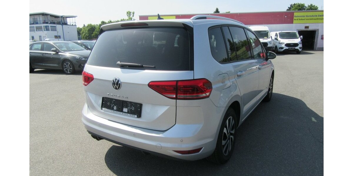 VW Touran Active Start-Stopp 2.0 TDI Autom. 93.000 km 26.990 &euro; Gernsheim 64579