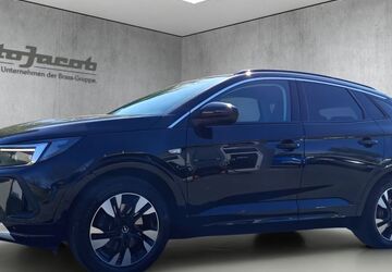 Opel Grandland (X) 64.537 km 25.950 &euro; Rüsselsheim 65428