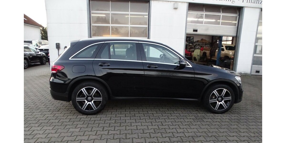 Mercedes-Benz GLC 400 d 4M Rückfahrkamera, LED-Scheinwerfer, Nav 160.000 km 29.990 &euro; Rodgau 63110