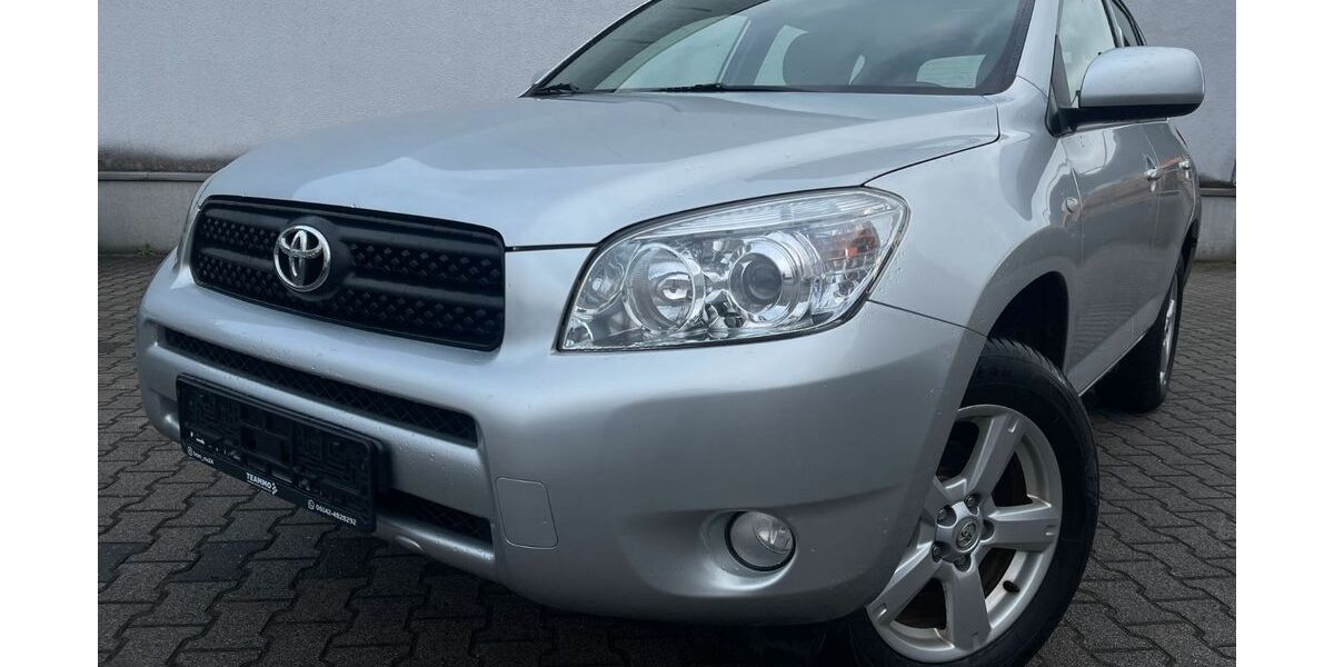 Toyota RAV 4 88.000 km 10.990 &euro; Rüsselsheim 65428