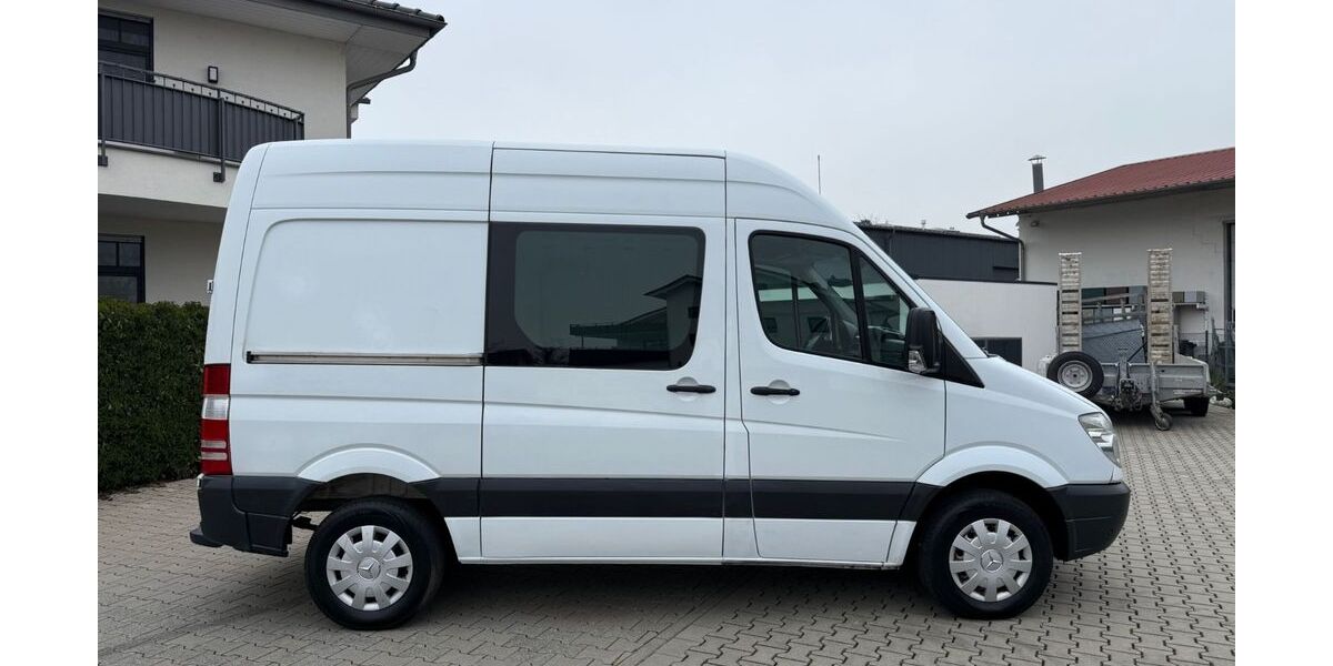 Mercedes-Benz Sprinter 168.000 km 10.900 &euro; Nierstein 55283