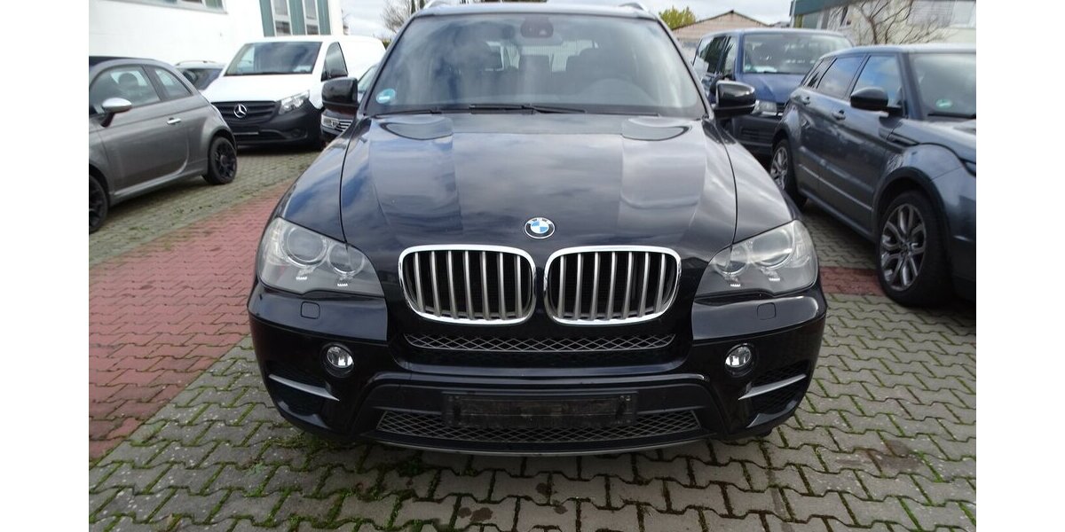 BMW X5 xDrive40d Panoramadach, Leder, Rückfahrkamera, 218.446 km 11.790 &euro; Rodgau 63110
