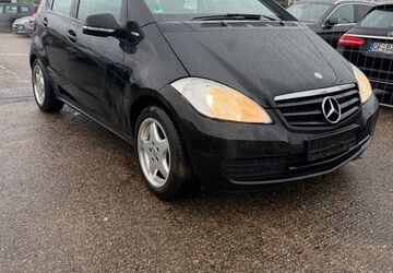 Mercedes-Benz A 160 98.000 km 2.999 &euro; Frankfurt am main 60386