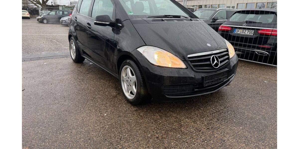 Mercedes-Benz A 160 98.000 km 2.999 &euro; Frankfurt am main 60386