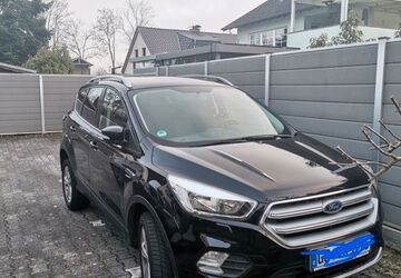 Ford Kuga 44.000 km 14.550 &euro; Kelsterbach 65451