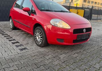Fiat Grande Punto 76.334 km 1.999 &euro; Frankfurt am main 60386