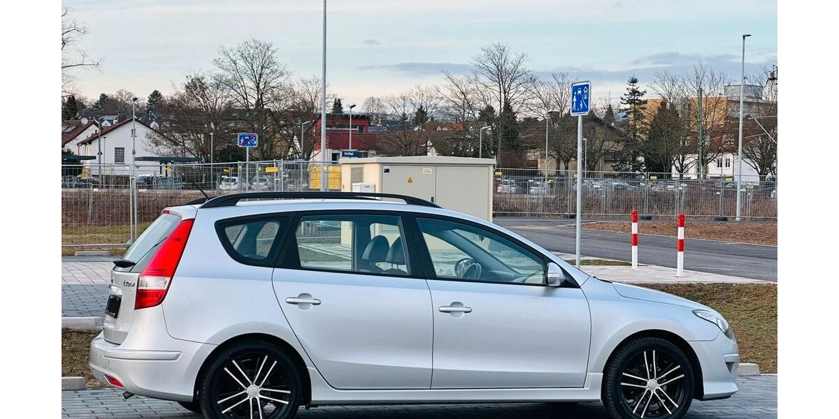 Hyundai i30 124.450 km 5.700 &euro; Hofheim 65719