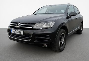 VW Touareg 249.000 km 4.900 &euro; FRANKFURT 65933