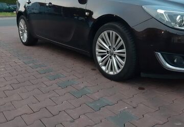 Opel Insignia 188.300 km 9.600 &euro; Frankfurt 65933