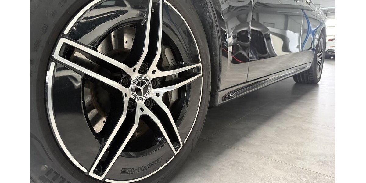 Mercedes-Benz E 300 T de AMG DISTR-AIRMATIC-4D SURROUND-DC-AHK 14.998 km 58.798 &euro; Groß-Umstadt 64823