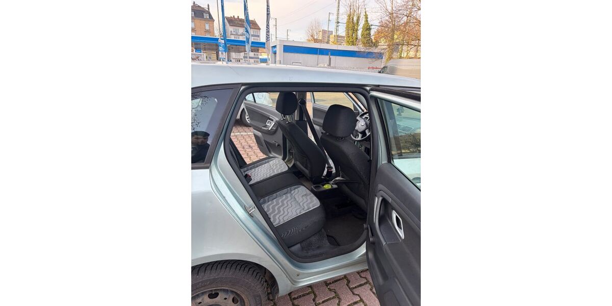 Skoda Fabia 164.692 km 1.500 &euro; Frankfurt am Main 60431