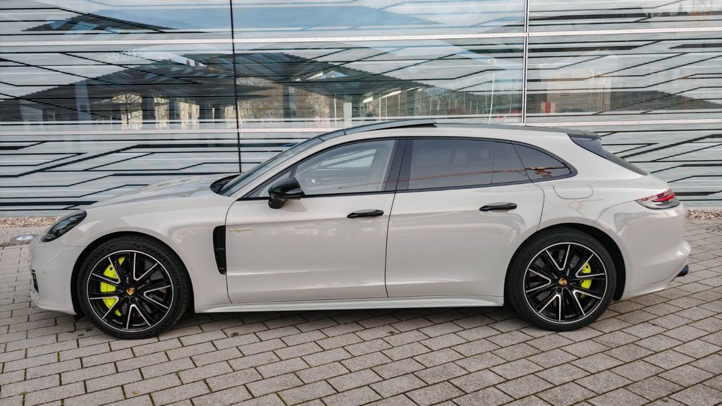 Porsche Panamera 46.700 km 99.999 &euro; Frankfurt am/Main 60389