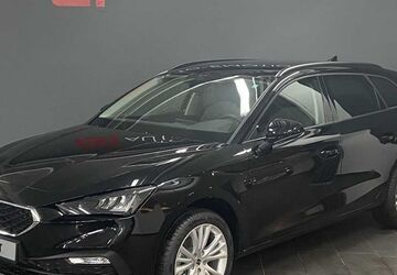 Seat Leon 14.041 km 24.870 &euro; Offenbach 63069