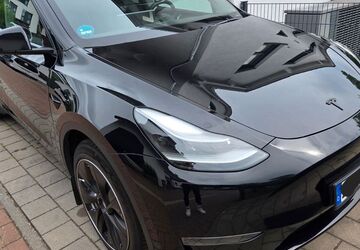 Tesla Model Y 80.000 km 31.200 &euro; Groß Zimmern 64846