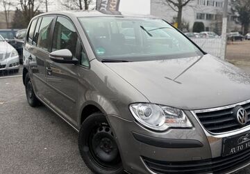 VW Touran 268.000 km 3.590 &euro; Heppenheim 64646