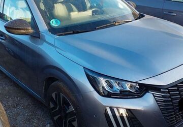 Peugeot 208 15.706 km 19.480 &euro; Rüsselsheim 65428