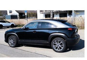 Mazda MX-30 28.800 km 15.900 &euro; Rüsselsheim 65428