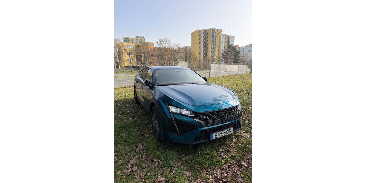 Peugeot 408 17.014 km 23.480 &euro; Rüsselsheim 65428