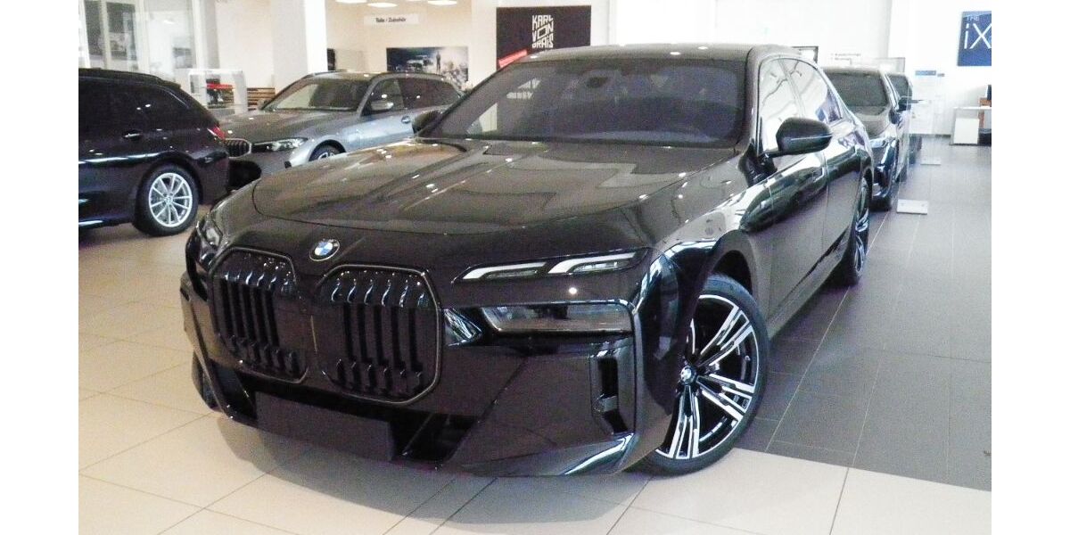 BMW 740 7.931 km 94.850 &euro; Frankfurt am Main 60435