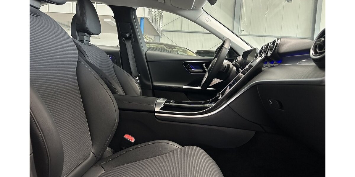 Mercedes-Benz C 220 d AVANTGARDE-SCHIEBEDACH-DISTRONIC-360-LED 11.441 km 39.849 &euro; Groß-Umstadt 64823