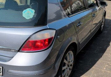 Opel Astra 204.000 km 1.400 &euro; Flörsheim am Main 65439