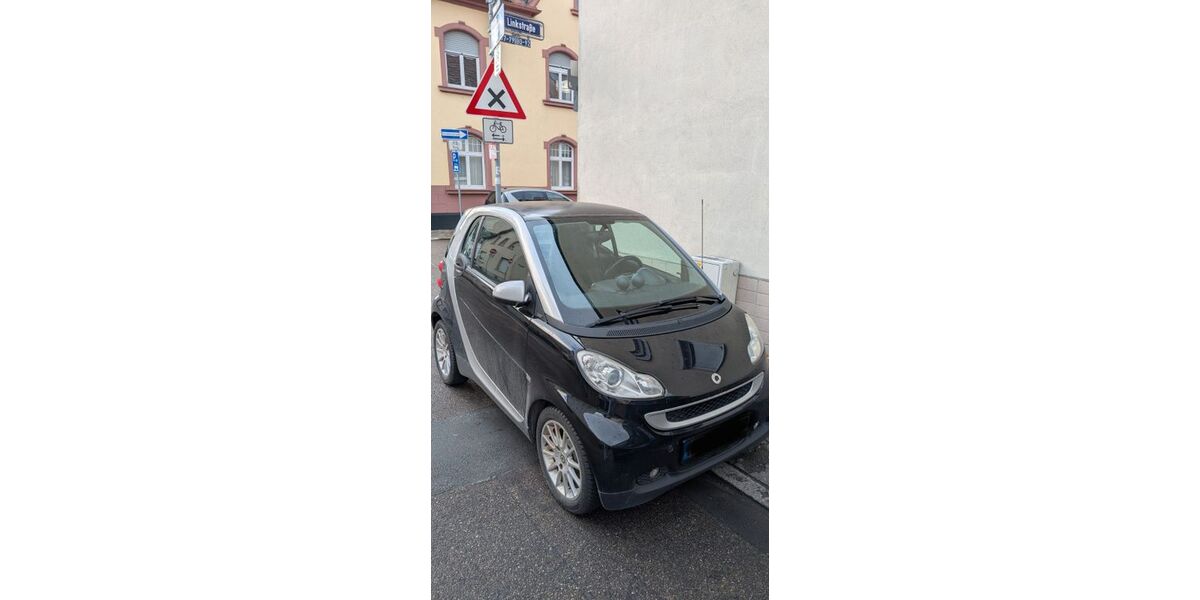 Smart ForTwo 106.786 km 1.900 &euro; Frankfurt am Main 65933