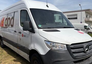 Mercedes-Benz Sprinter 210.000 km 11.900 &euro; Dietzenbach 63128