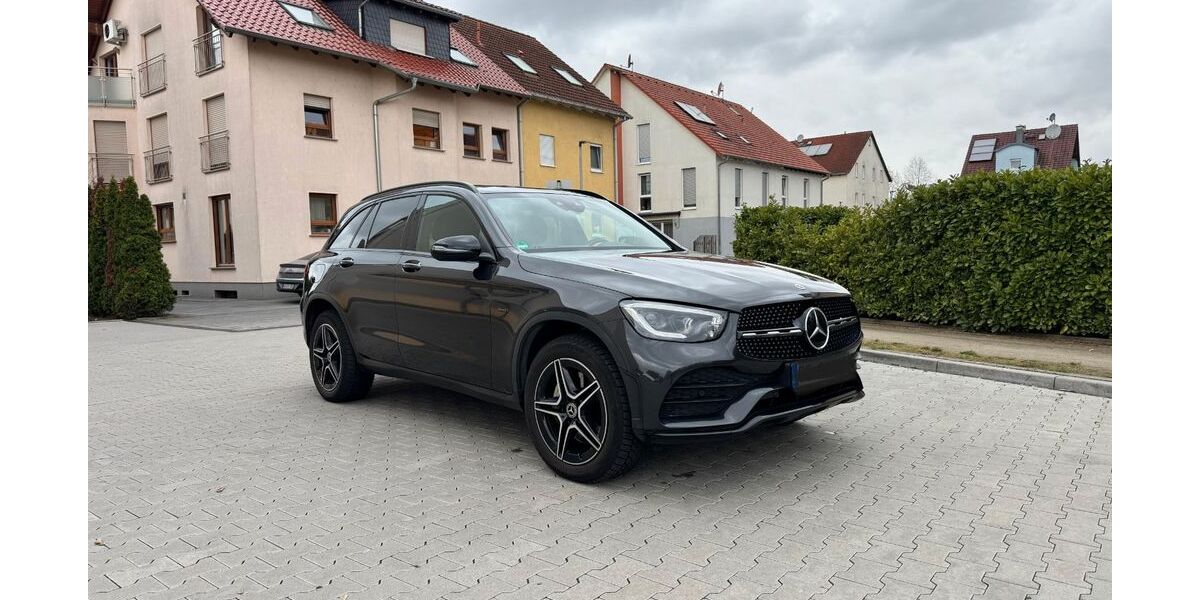 Mercedes-Benz GLC 300 133.000 km 34.499 &euro; Bischofsheim 65474