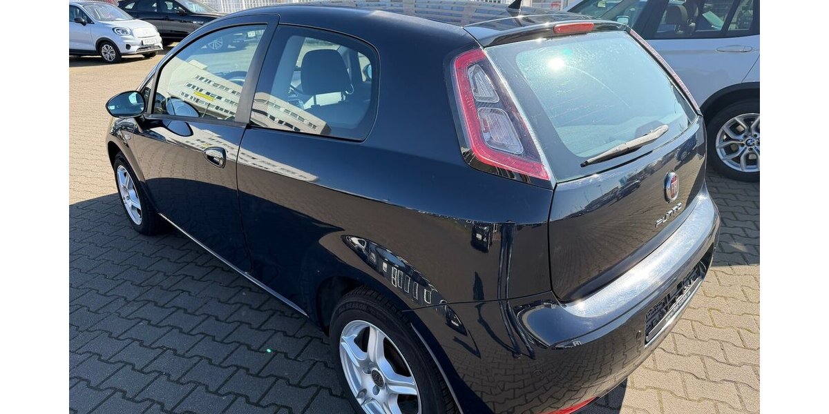Fiat Grande Punto 1.2 More/Klima/PDC 162.010 km 2.999 &euro; Frankfurt 60386
