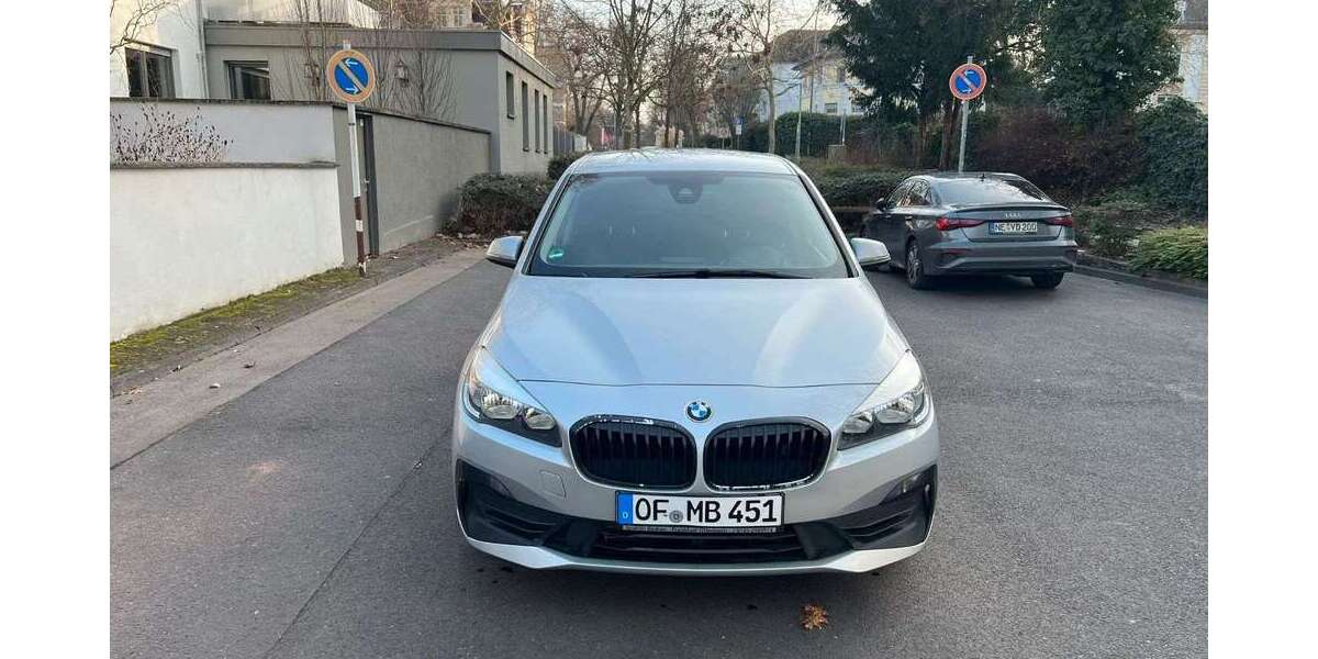 BMW 218 270.000 km 7.300 &euro; Offenbach 63071