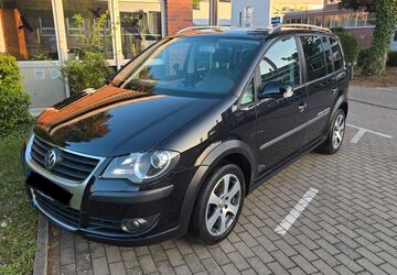 VW Touran 216.000 km 6.500 &euro; Dietzenbach 63128