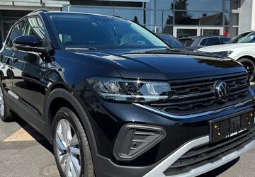 VW T-Cross 13.865 km 25.850 &euro; Frankfurt am Main 65936