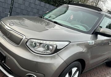 Kia Soul 124.000 km 3.999 &euro; Offenbach 63069