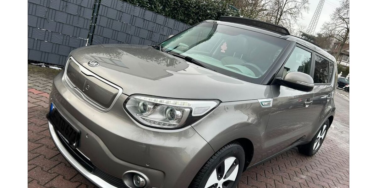 Kia Soul 124.000 km 3.999 &euro; Offenbach 63069