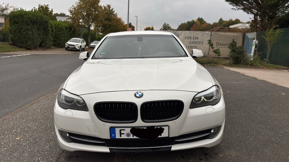BMW 523 228.000 km 10.500 &euro; Frankfurt am Main 60311