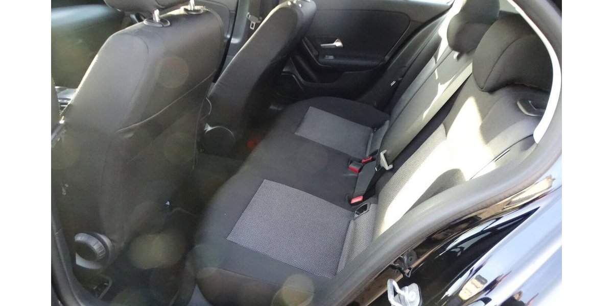 Mercedes-Benz A 250 e Navigation, aktiver Parkassist, AppleCarpl 51.538 km 21.390 &euro; Rodgau 63110