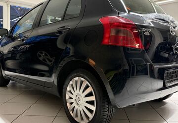 Toyota Yaris 119.000 km 5.899 &euro; NEU ISENBURG 63263