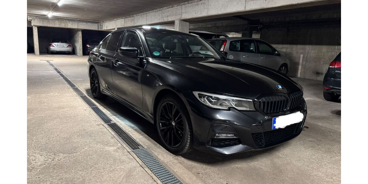 BMW 330 157.500 km 24.990 &euro; Kelsterbach 65451