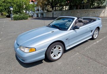 Ford Mustang 120.000 km 15.500 &euro; Kelsterbach 65451