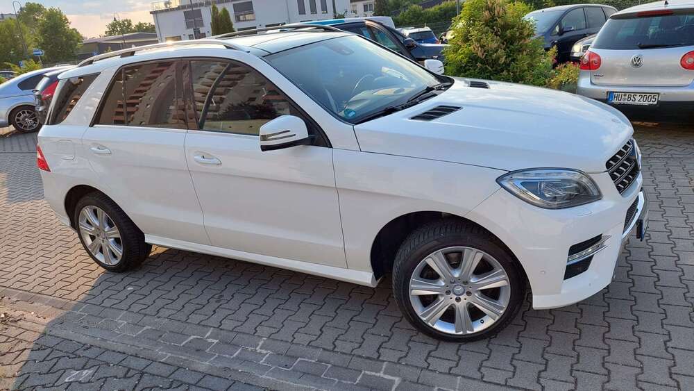 Mercedes-Benz ML 350 223.000 km 19.600 &euro; Offenbach an Main 63065