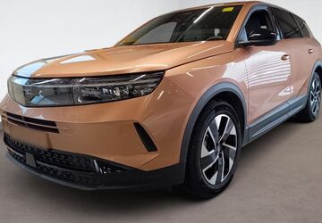 Opel Grandland (X) 13.600 km 29.989 &euro; Rüsselsheim 65428