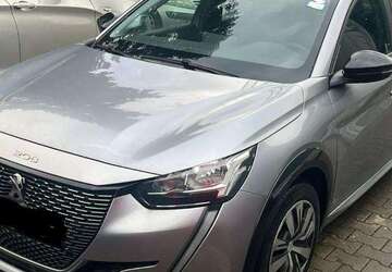 Peugeot 208 17.189 km 14.980 &euro; Rüsselsheim 65428