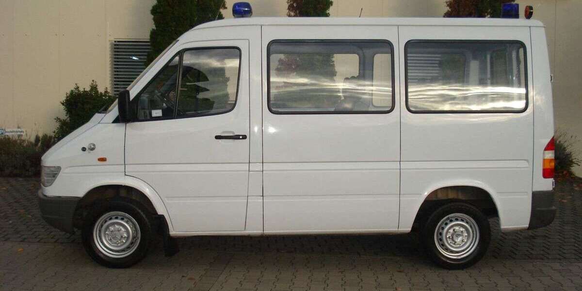 Mercedes-Benz Sprinter 132.000 km 10.900 &euro; Rödermark 63322