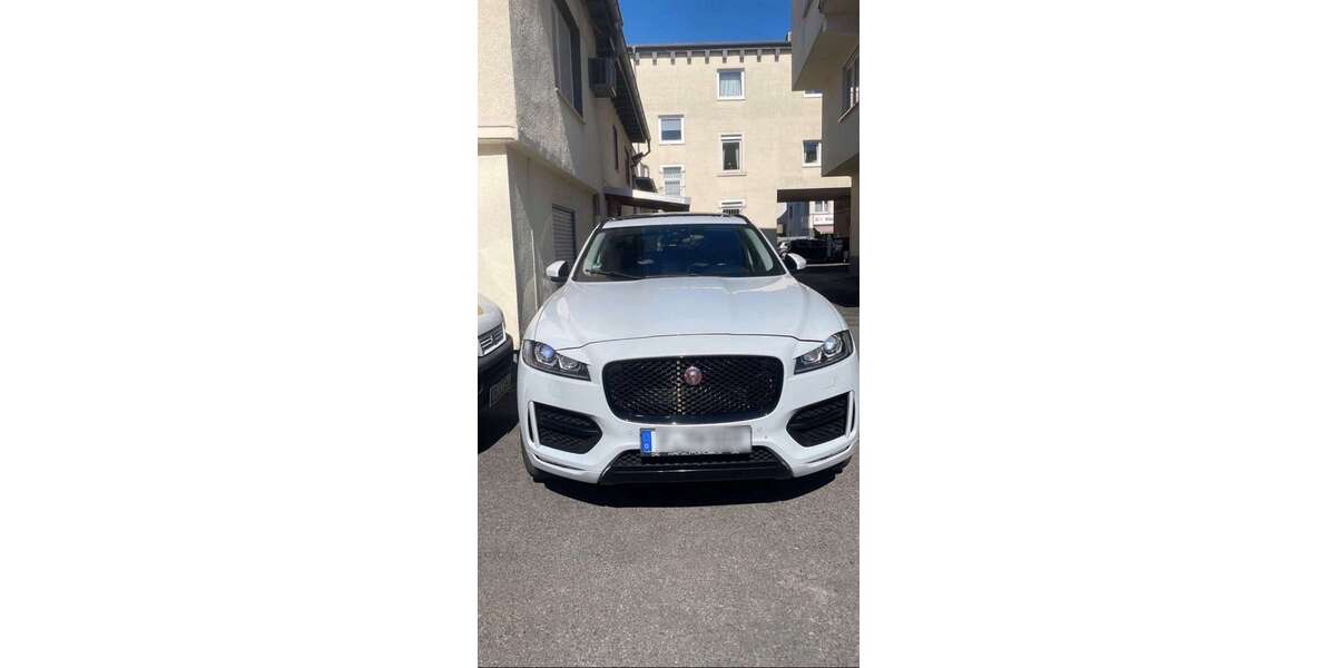 Jaguar F-Pace 180.000 km 14.500 &euro; Frankfurt Am Main 60320