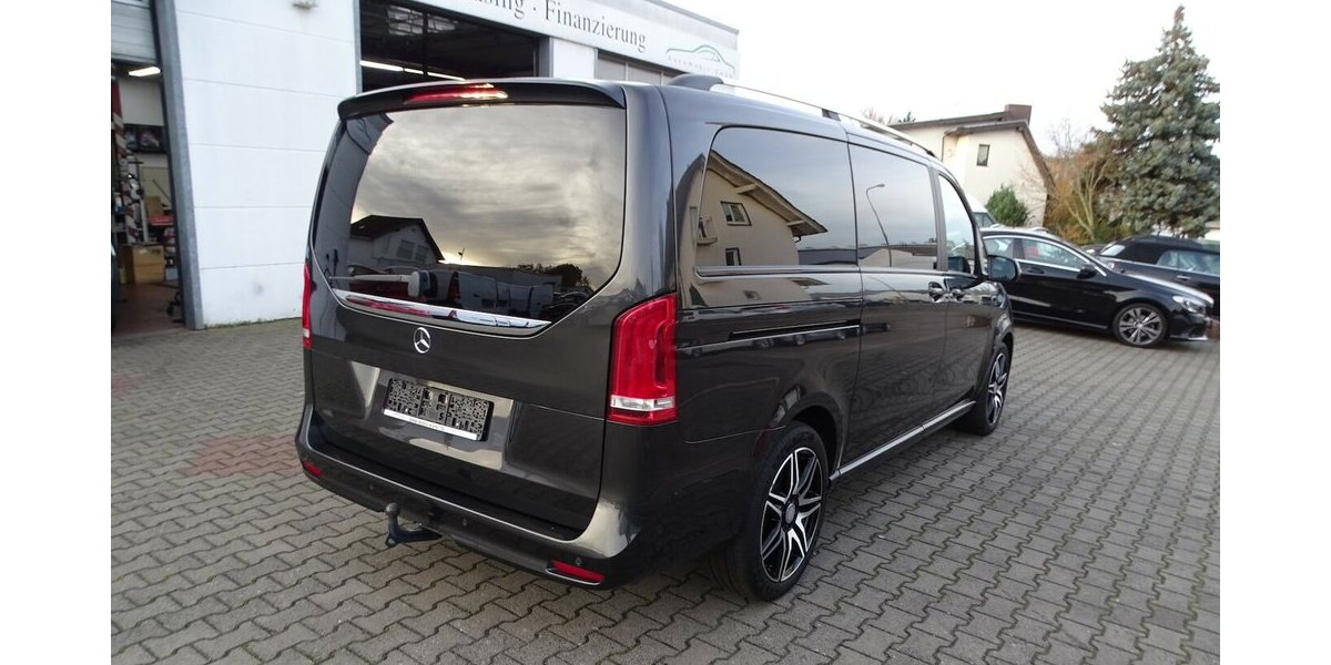 Mercedes-Benz V 300 d 4M lang AVANTGARDE EDITION AMG Line, Stand 61.360 km 59.890 &euro; Rodgau 63110