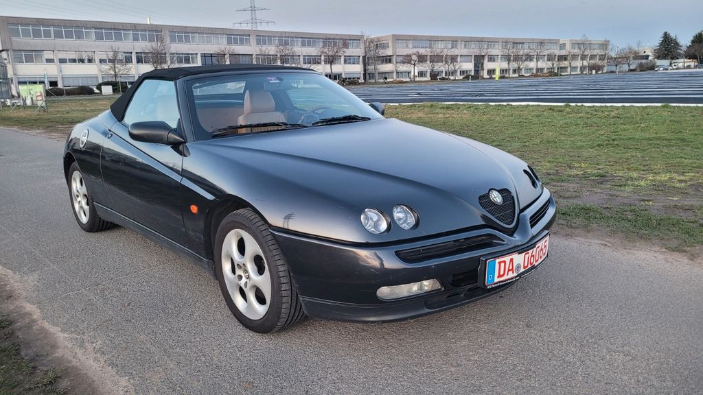 Alfa Romeo Spider 70.800 km 8.000 &euro; Darmstadt 64291