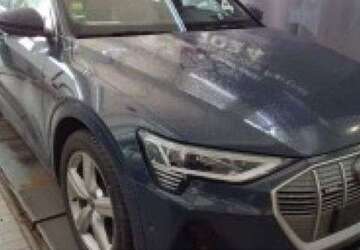 Audi e-tron 43.721 km 38.890 &euro; Hofheim 65719